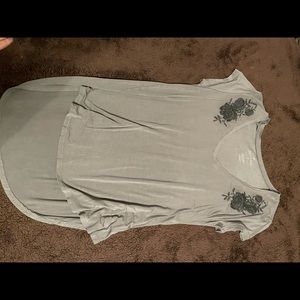 American eagle soft and sexy tee